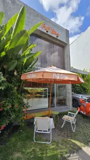 Puff Bites Cafe Exterior in Bali with Outdoor Seating